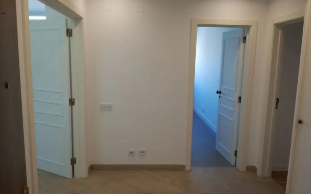 Elegant Apartment - 3 bedrooms & Garage