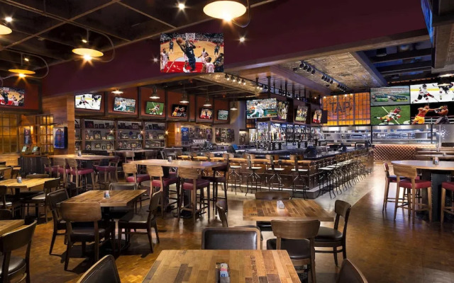 Lucky Gem Penthouse Suites at Signature