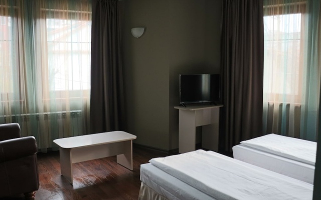 Root Hotel Old Town