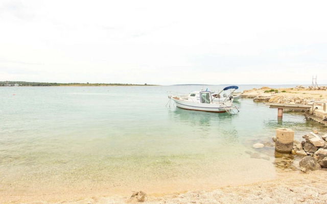 Apartment in Novalja Near Sea Beach