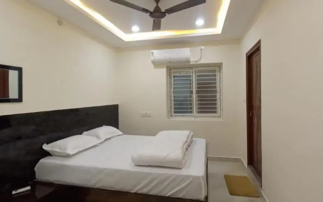 iROOMZ Hotel Apoorva
