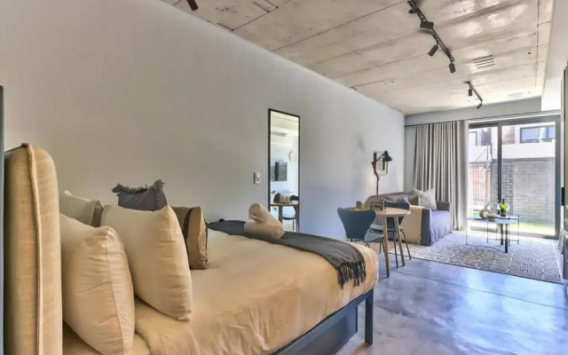 Ideal work from home,studio in new development!