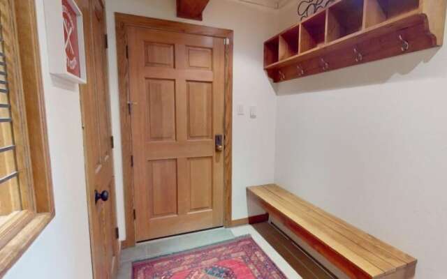 Snowmass Village 2 Bedroom Platinum-rated Ski In, Ski Out Condo