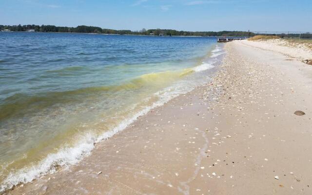 Sandaway Suites & Beach