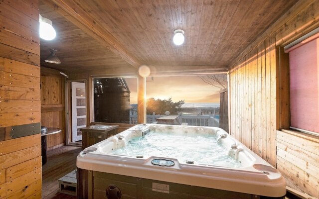 Ganghwa Izba Pension