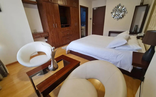 Hotel Ficoa  Real Suites