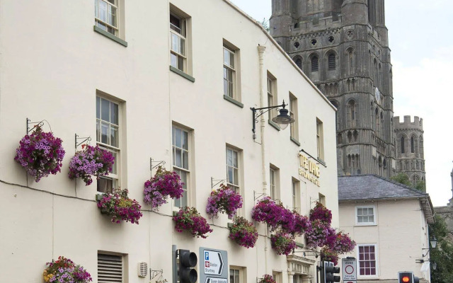 Lamb Hotel by Greene King Inns