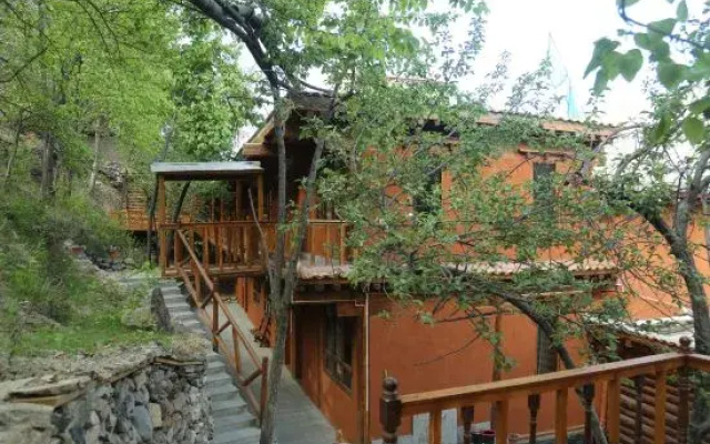Degalin Inn