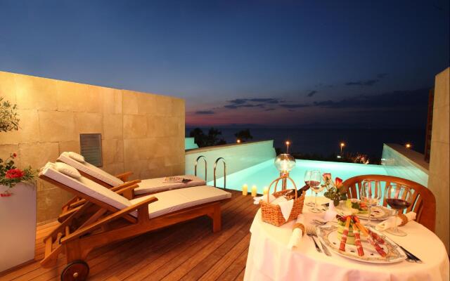 Amathus Elite Suites(Ixia)