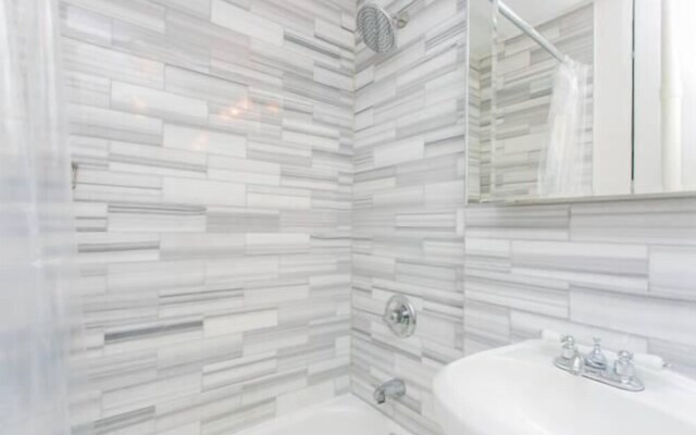 NY060 1 Bedroom Apartment By Senstay