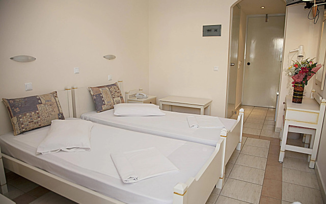 Theonia Hotel