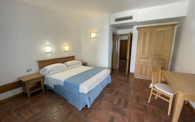 Trevi Village