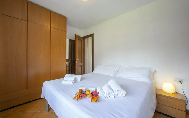 Bram La Fam 32 few Steps From Skiing