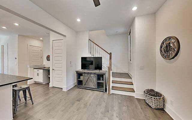 1050etln 3 Bedroom Townhouse