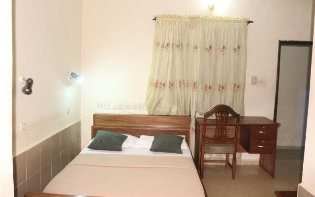 Liz Ani Hotel