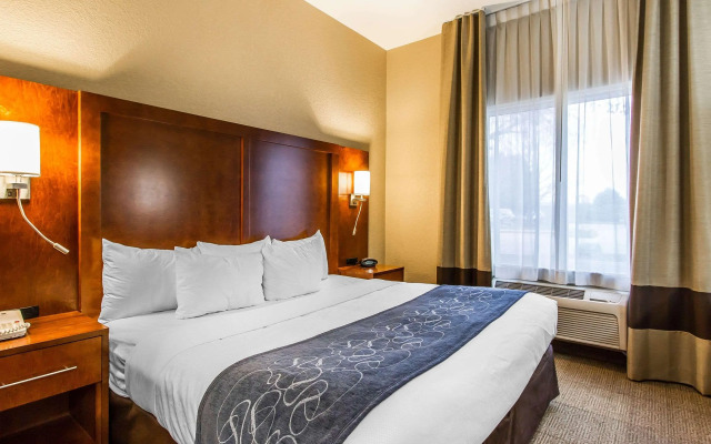 Comfort Suites Mattoon East