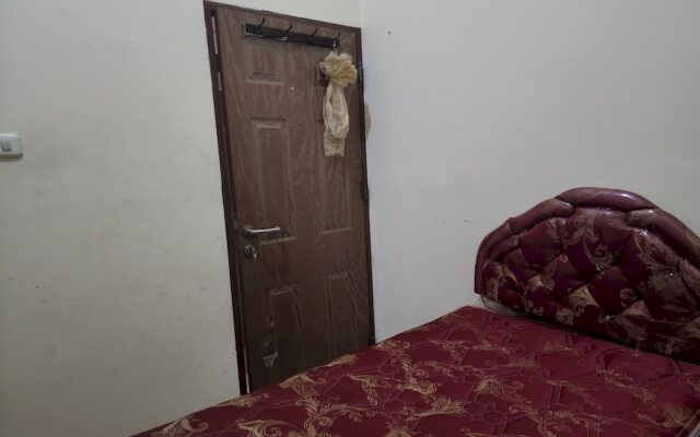 OYO 93865 Dv Homestay Syariah Kupang