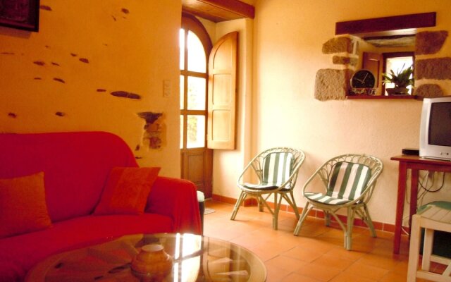 House With 2 Bedrooms in Trédrez-locquémeau, With Furnished Garden and