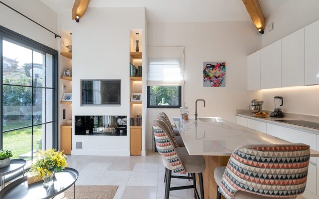 Villa Azalea by The Pearls Collection