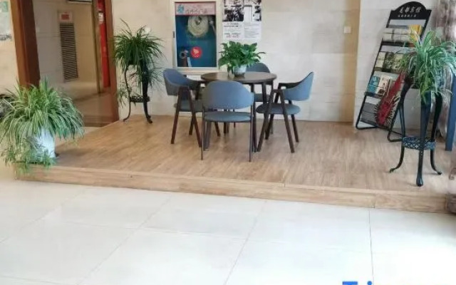 Yulongdu Hotel (Long-distance Passenger Transport Center)