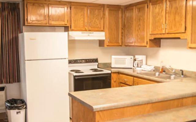 Bright Leaf Golf Resort