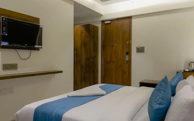 Monarch Guestline Magarpatta
