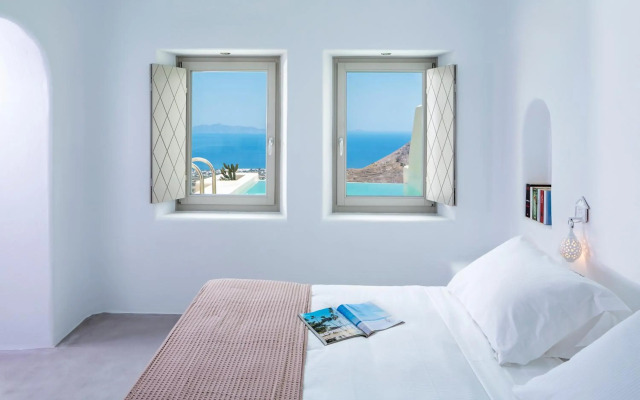 Skyfall Suites - Adults Only