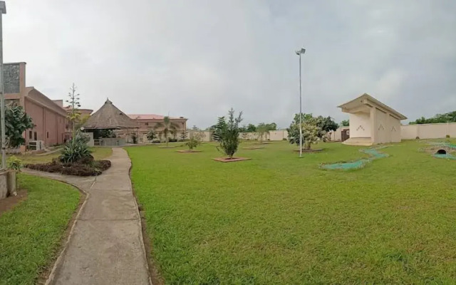 Yewa Frontier Hotel