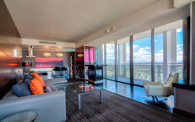 StripViewSuites at Palms Place