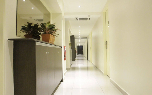 Sunbow Hotel Residency