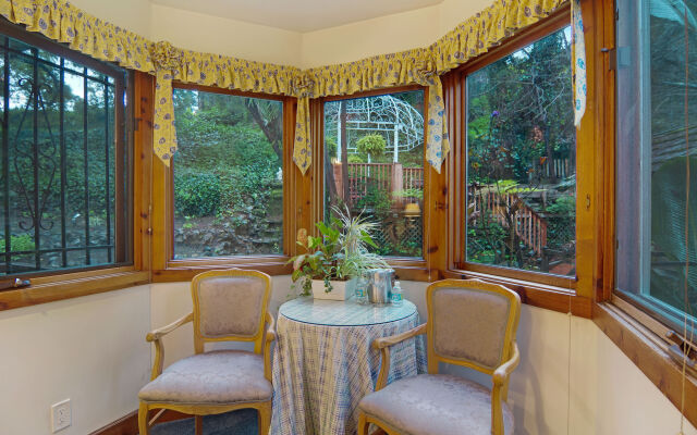 Babbling Brook Inn
