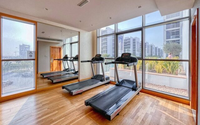 Cozy studio in Damac Hills 1