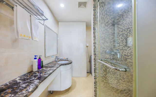 Home Inn Huayi Apartment