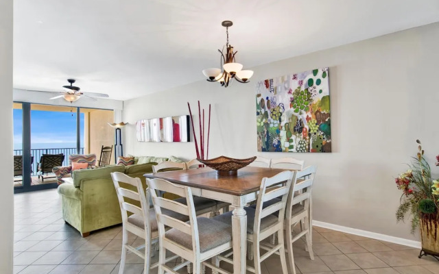 Windward Pointe 1002