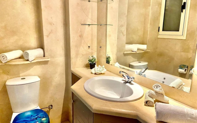 Blue Lagoon 2-bed Apartment El Gouna