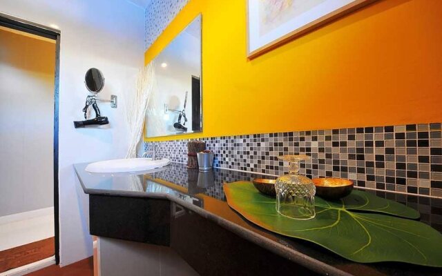 Pyat Music and Artel Guesthouse