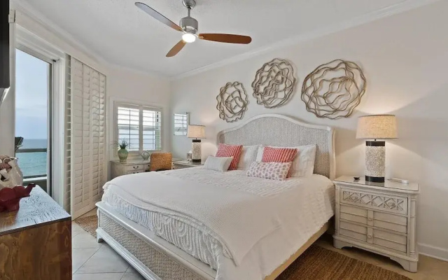 The Enclave #1006 by Southern Vacation Rentals