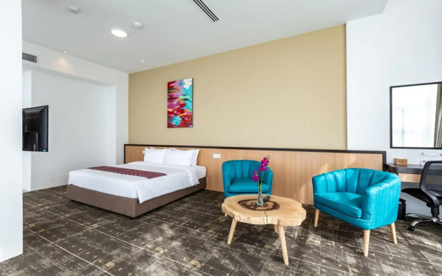 Hotel 7 Suria