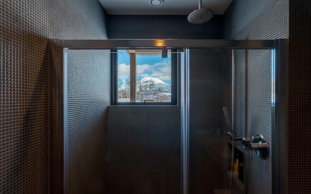 Foxwood E by H2 Life