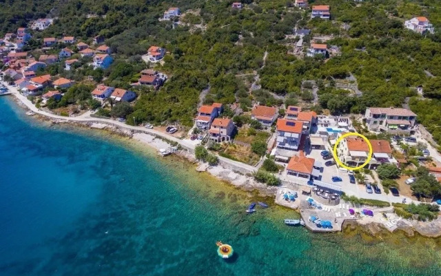 Davor - 20m From sea - A3