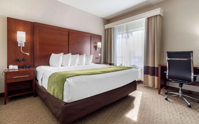 Comfort Suites Omaha East-Council Bluffs