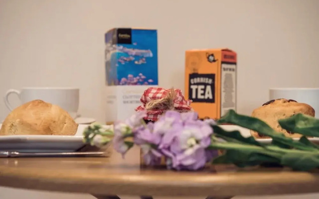 Padstow Breaks - Duke House