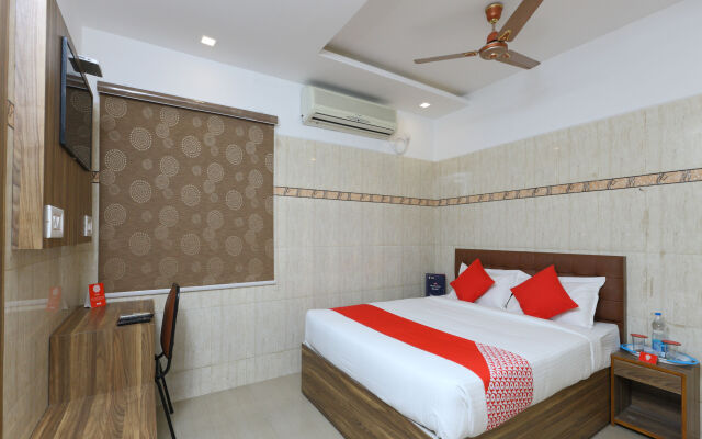 OYO 11437 GMT Centre