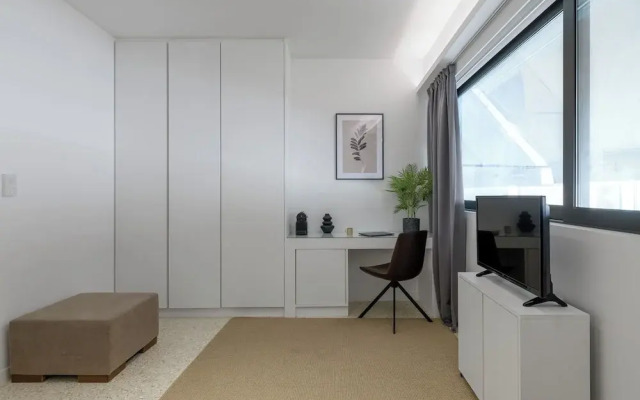 Momo Suites Acropolis by Aura Homes