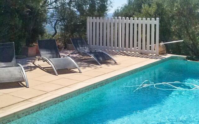 House With 4 Bedrooms in Figari, With Wonderful sea View, Private Pool