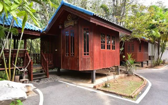Petch Jed Sao Noi Resort