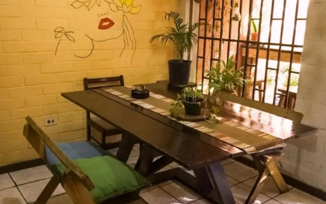 Pool House Hostel