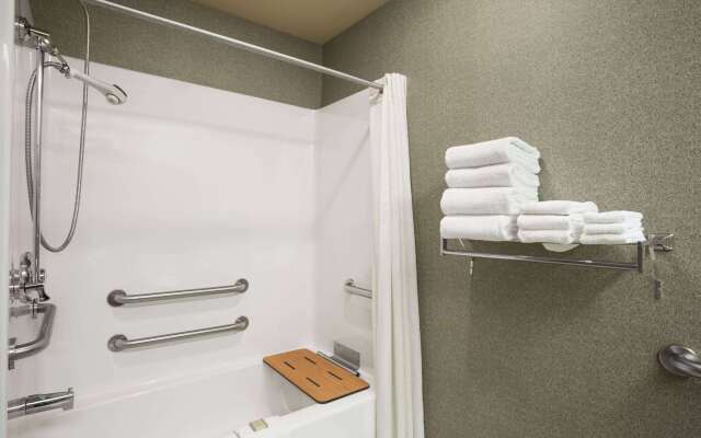 Super 8 By Wyndham Troy