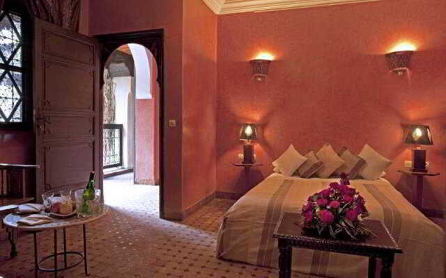 Angsana Riad Tiwaline