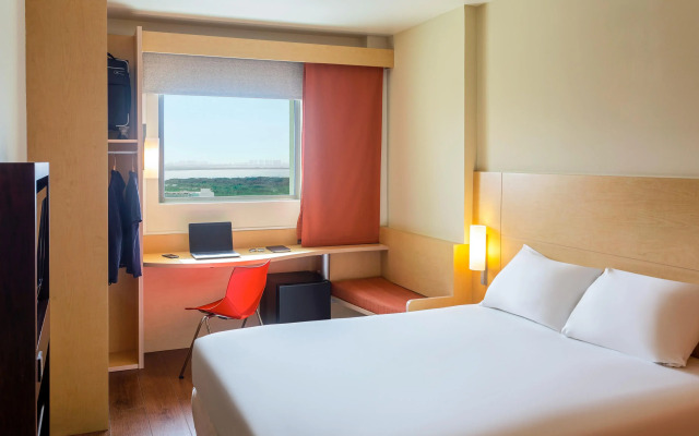 ibis Cancun Centro